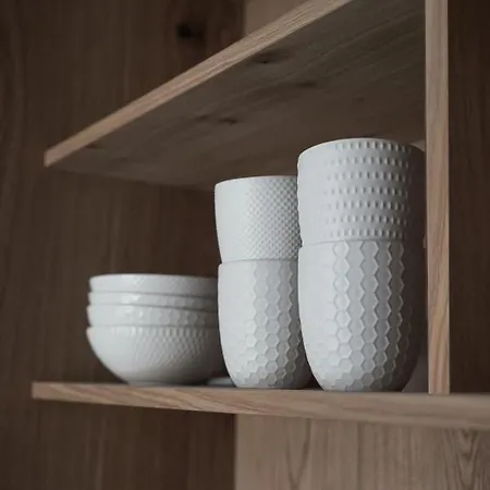 아파트 By Brochner *